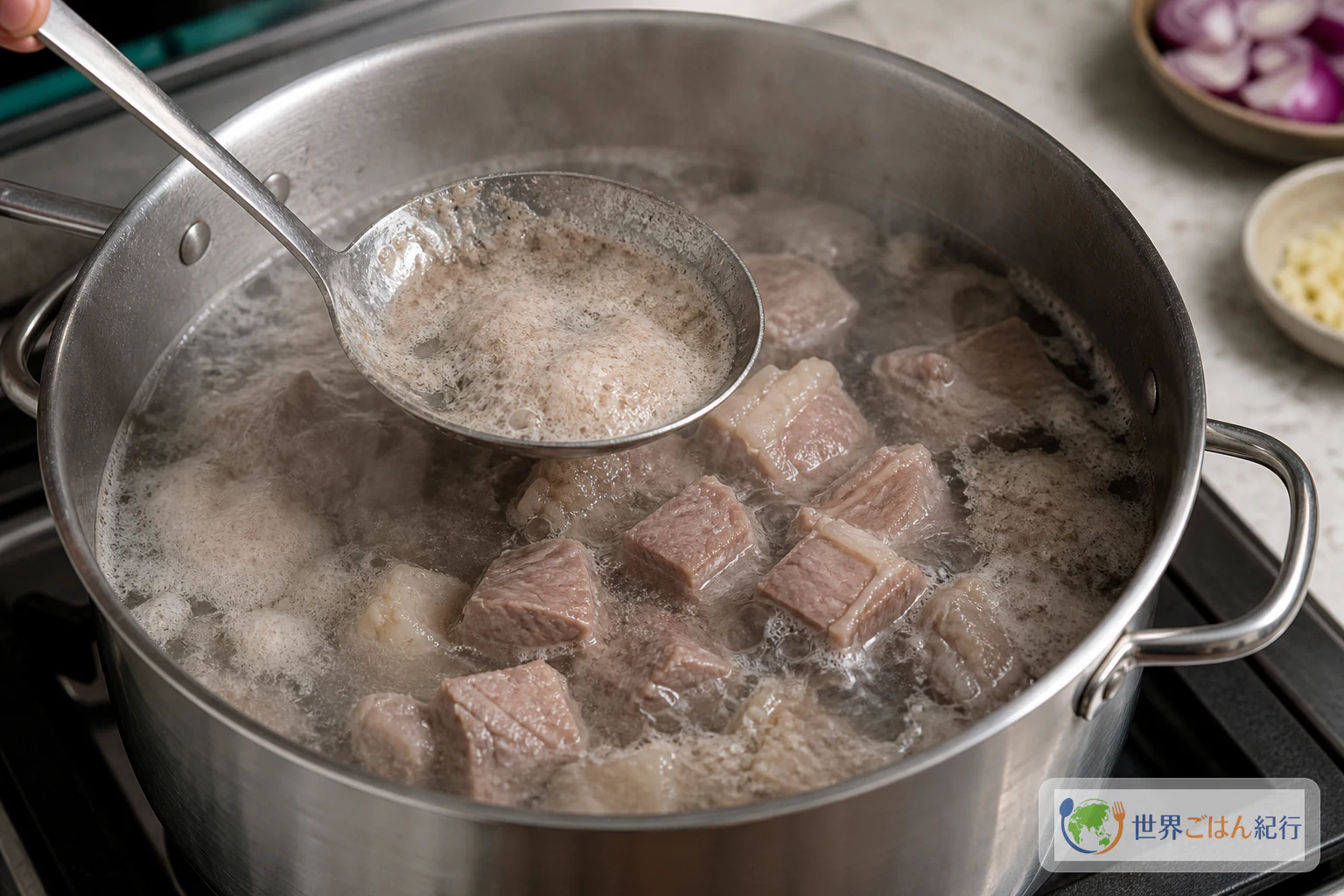 手順1: 牛肉を切り、短く下ゆでする